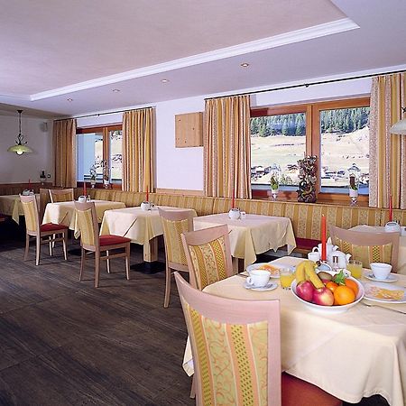 Garni Hotel Bel Vert Селва ди Вал Гардена Екстериор снимка