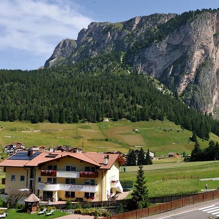 Garni Hotel Bel Vert Селва ди Вал Гардена Екстериор снимка