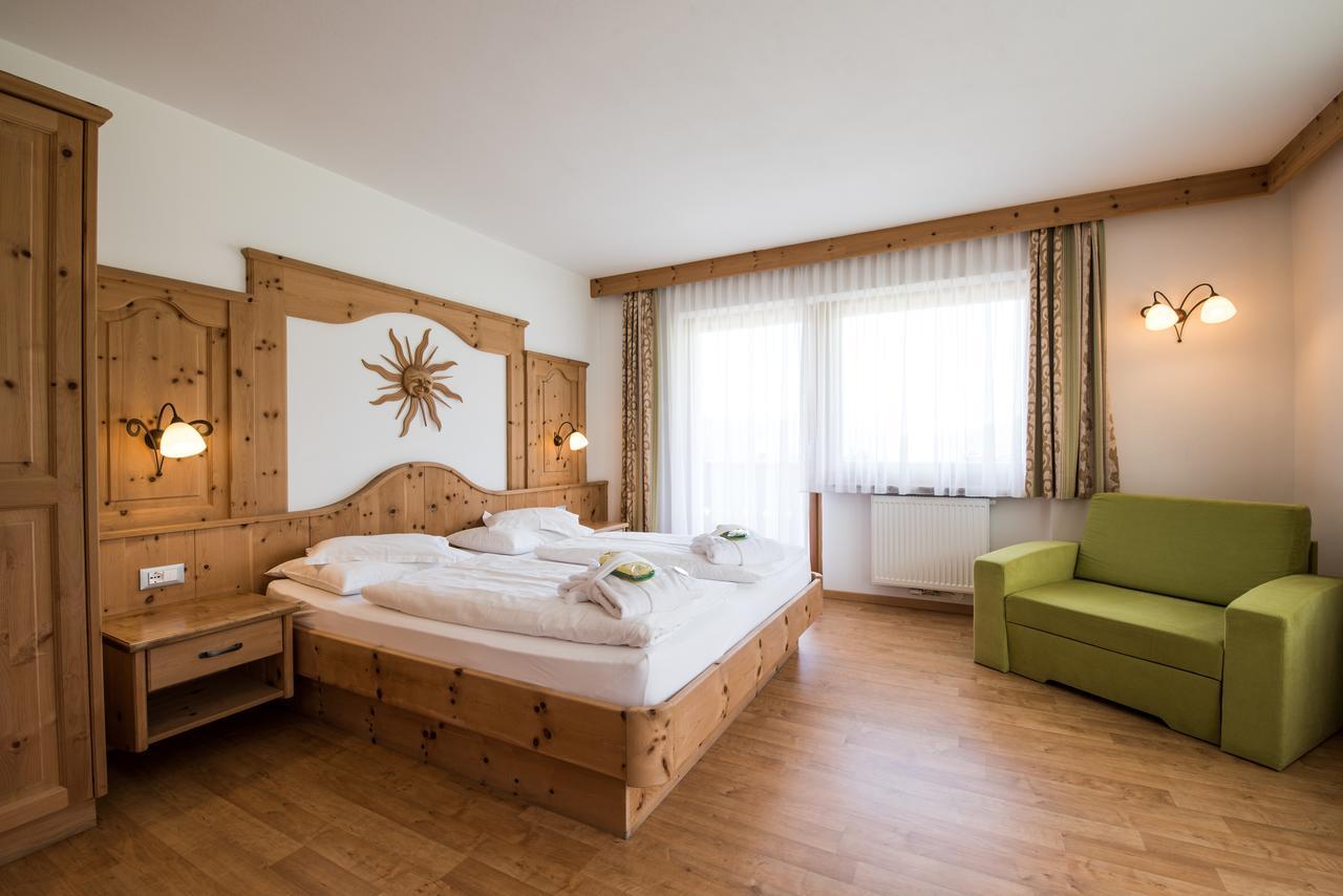 Garni Hotel Bel Vert Селва ди Вал Гардена Екстериор снимка